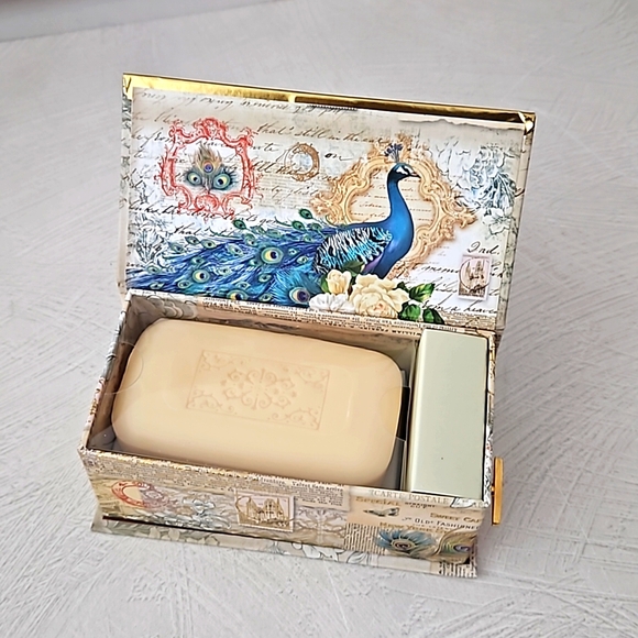 Punch Studio peacock themed music box and soap 'Ode to Joy' keepsake gift - Picture 2 of 8